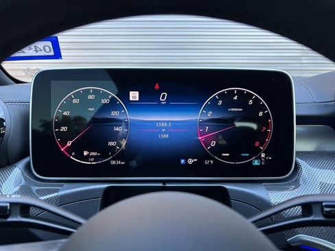 Used 2025 Mercedes-Benz CLE 300 4MATIC Coupe image 17