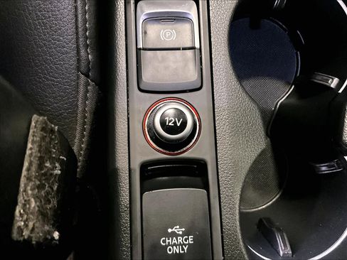 Used 2018 Audi Q3 2.0T Premium image 28