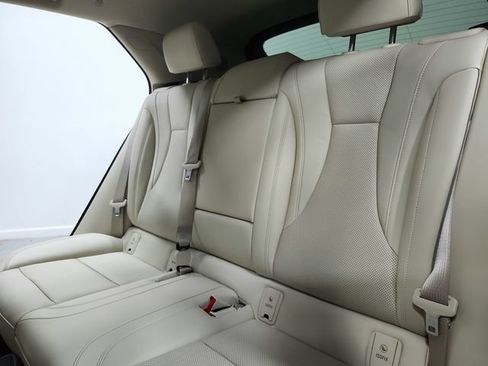 Used 2023 Buick Envision Essence w/ Technology Package I FWD image 40