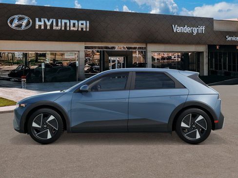 New 2026 Hyundai Ioniq 5 SEL RWD image 3