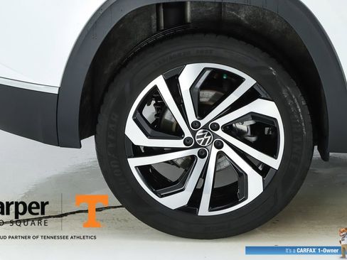 Used 2023 Volkswagen Atlas Cross Sport SEL AWD/4WD image 13