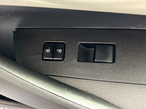 Used 2026 Toyota Corolla LE FWD image 30