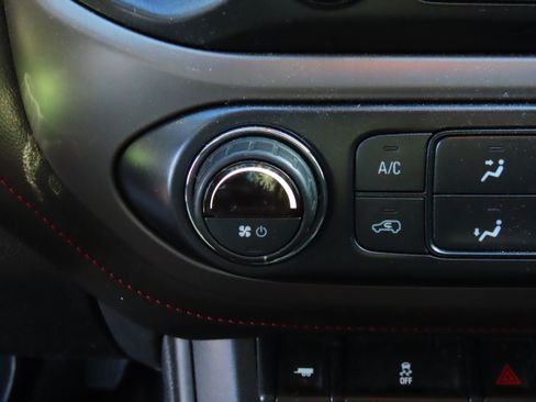 Used 2019 GMC Canyon All Terrain w/ All Terrain X Package image 29