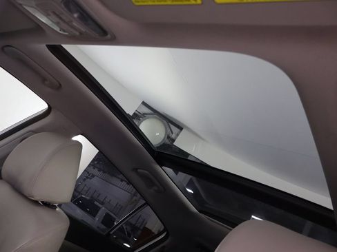 Used 2021 Kia Sportage EX w/ EX Technology Package FWD image 25