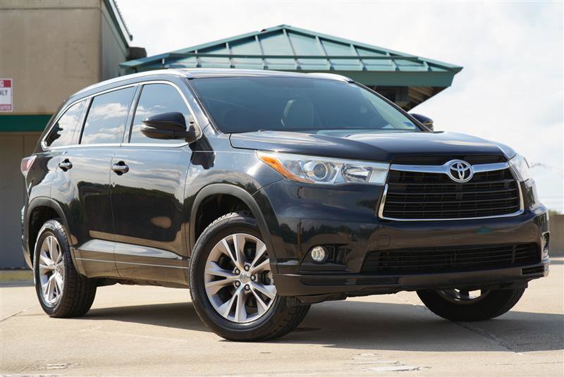 Used 2015 Toyota Highlander XLE FWD image 9