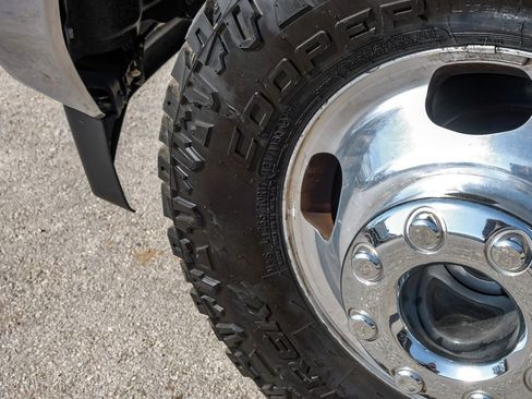 Used 2019 Ford F350 Lariat w/ Lariat Value Package image 66