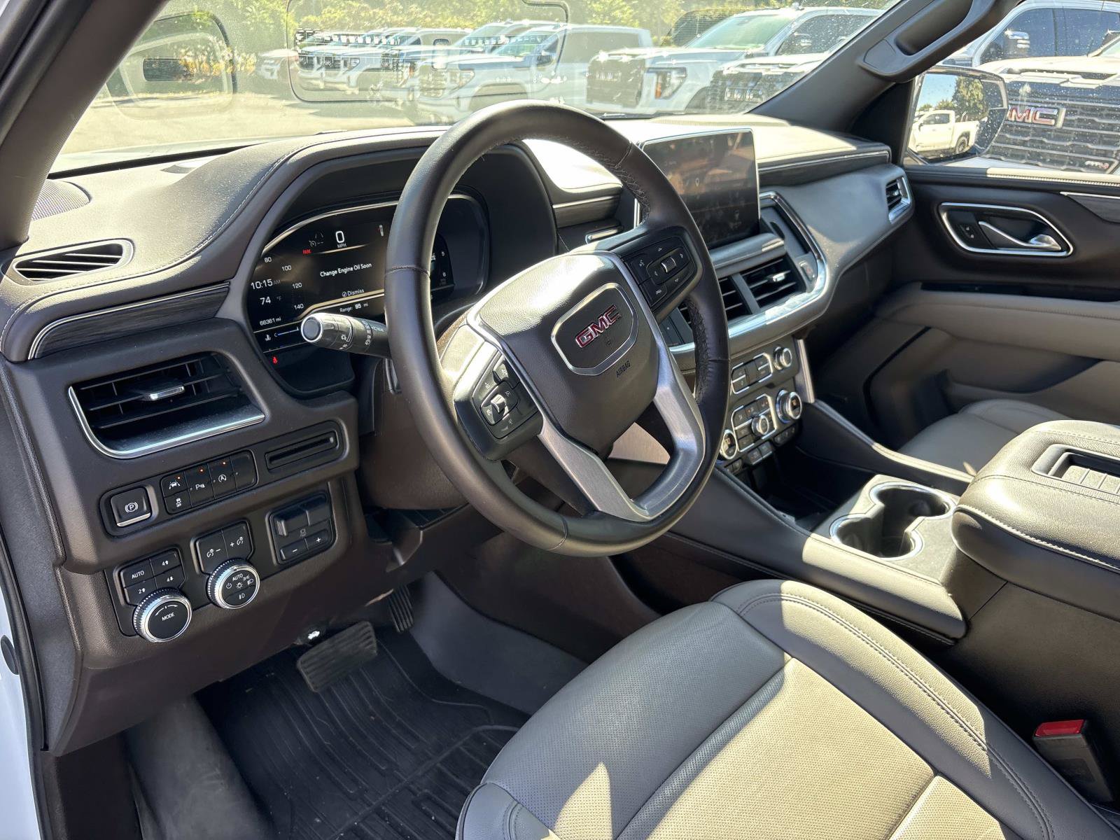 Used 2024 GMC Yukon SLT w/ Max Trailering Package AWD/4WD image 18