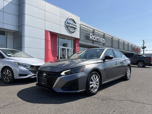 Certified 2024 Nissan Altima 2.5 S image 1