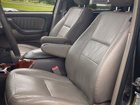 Used 2005 Toyota Tundra Limited AWD/4WD image 14