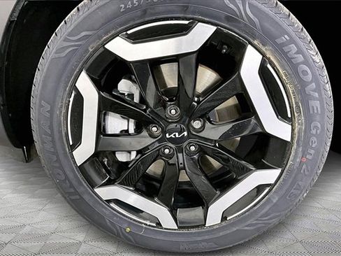 Certified 2024 Kia Telluride S w/ S Sunroof Package image 34