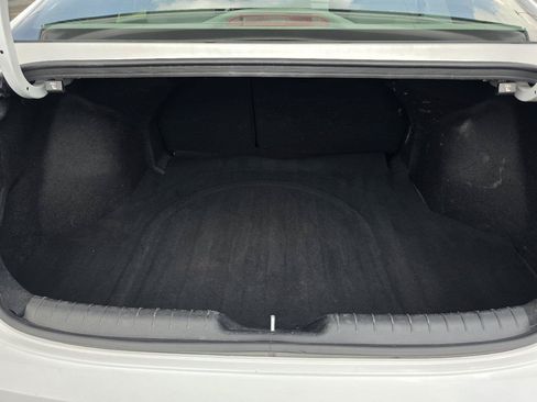 Used 2025 Hyundai Elantra SEL FWD image 30