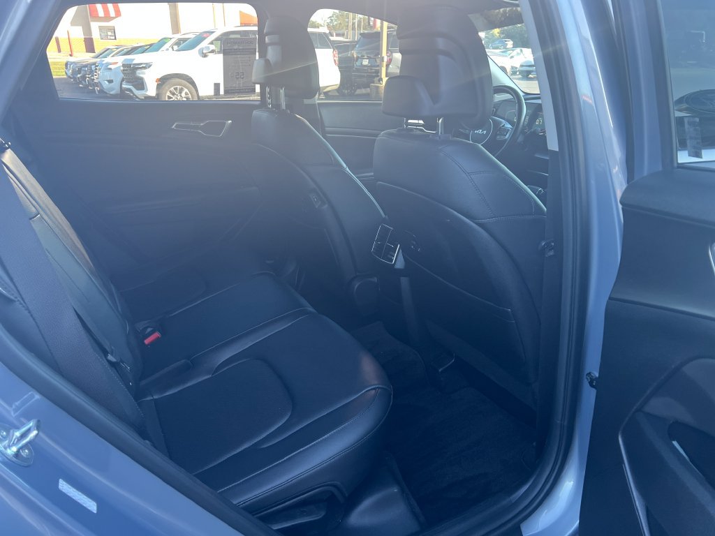 Used 2024 Kia Sportage EX FWD image 25