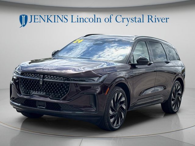 Used 2024 Lincoln Nautilus Reserve w/ Equipment Group 202A AWD/4WD image 11