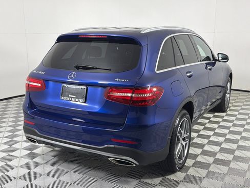 Used 2017 Mercedes-Benz GLC 300 4MATIC w/ Premium 2 Package image 5