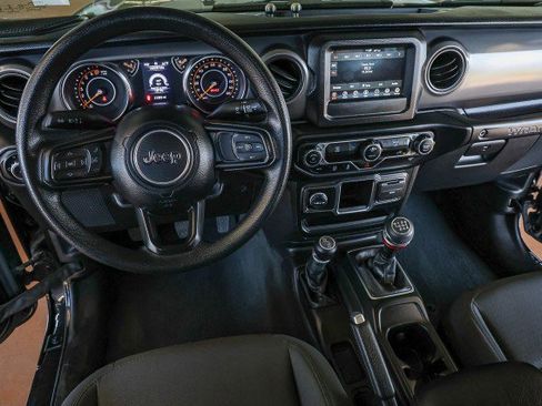 Used 2022 Jeep Wrangler Unlimited Sport AWD/4WD image 22