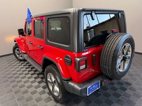 Used 2020 Jeep Wrangler Unlimited Sahara AWD/4WD image 9