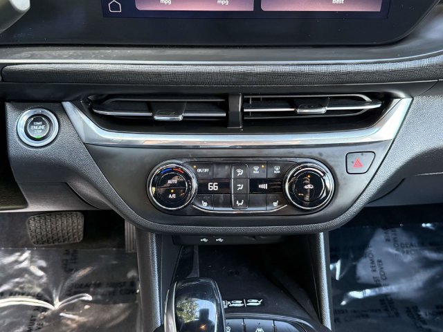 Used 2024 Buick Encore GX Preferred w/ Comfort Package AWD/4WD image 16