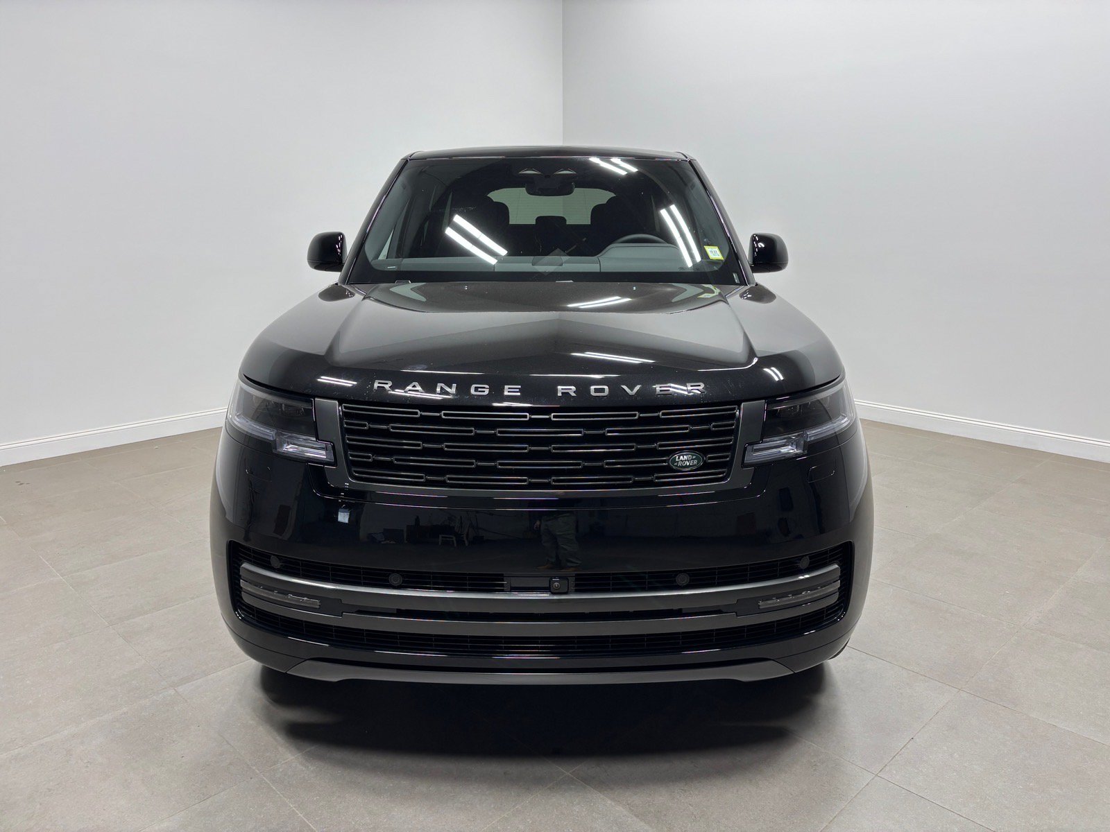 New 2026 Land Rover Range Rover SE AWD/4WD image 3