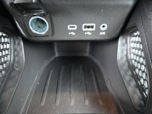 Certified 2023 Chevrolet TrailBlazer LT w/ Convenience Package FWD image 21