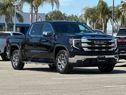 New 2026 GMC Sierra 1500 SLE w/ Preferred Package image 7