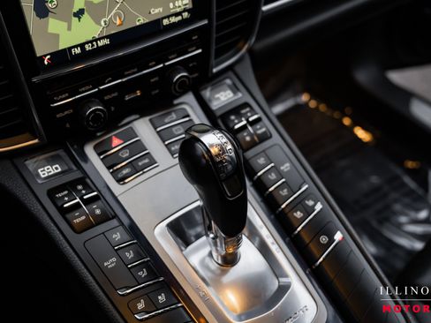 Used 2016 Porsche Panamera 4 Edition image 24