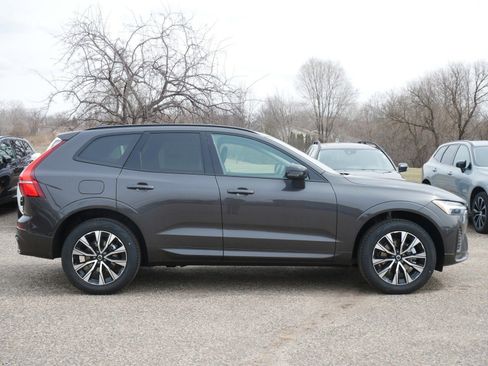 New 2025 Volvo XC60 B5 Core w/ Protection Package Premier image 2