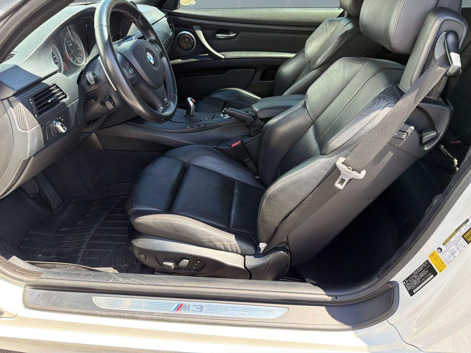 Used 2011 BMW M3 Convertible RWD image 4