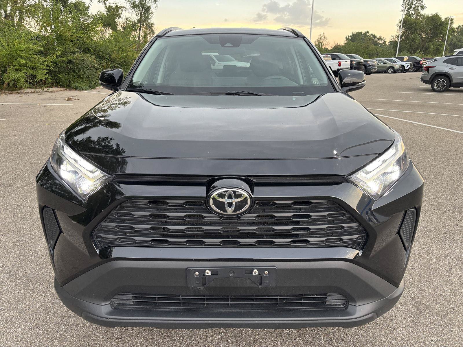 Used 2025 Toyota RAV4 XLE AWD/4WD image 10