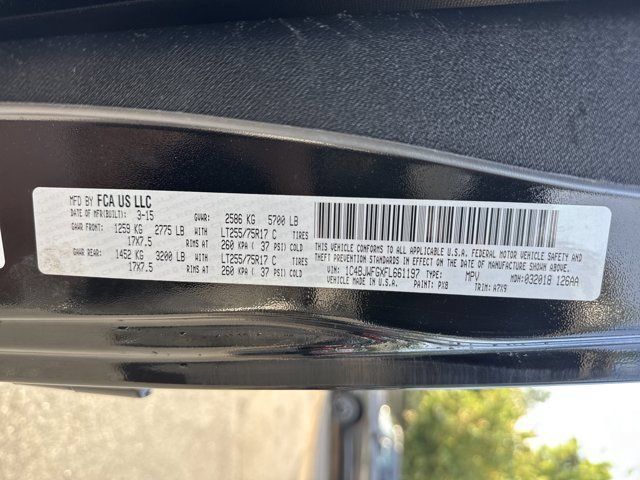 Used 2015 Jeep Wrangler Unlimited Rubicon w/ Connectivity Group AWD/4WD image 29