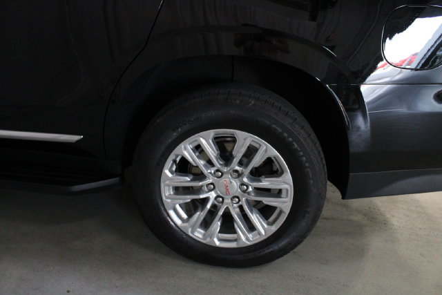Used 2023 GMC Yukon SLT w/ SLT Luxury Package AWD/4WD image 28