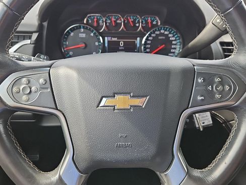 Used 2018 Chevrolet Suburban LT AWD/4WD image 21