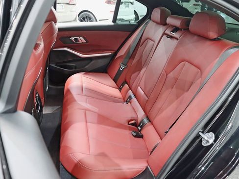 Used 2023 BMW 330i xDrive Sedan w/ Premium Package image 28