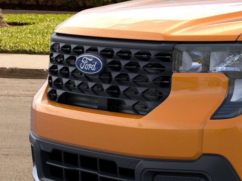 New 2026 Ford Maverick XLT w/ XLT Luxury Package FWD image 35