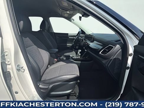 Used 2025 Kia Seltos S AWD/4WD image 41