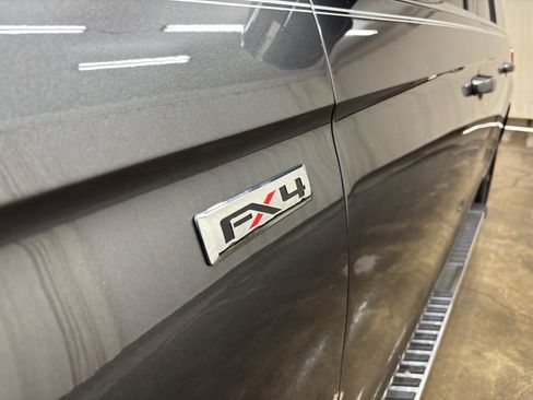 Used 2021 Ford Expedition Max XLT image 13