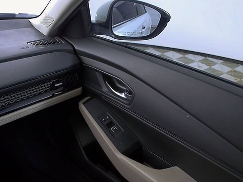 Used 2023 Honda Accord EX-L image 18