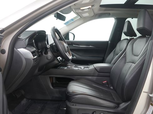 Used 2024 INFINITI QX60 Sensory image 21