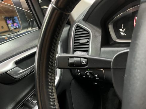 Used 2015 Volvo XC60 T5 w/ Proximity Package AWD/4WD image 15