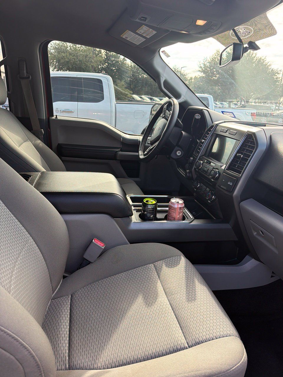 Used 2017 Ford F150 XLT w/ Equipment Group 302A Luxury AWD/4WD image 9