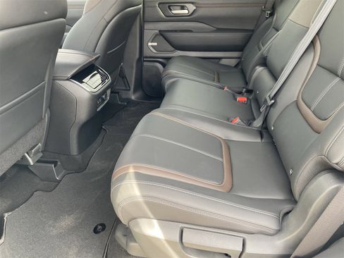 New 2026 Nissan Armada SL image 18