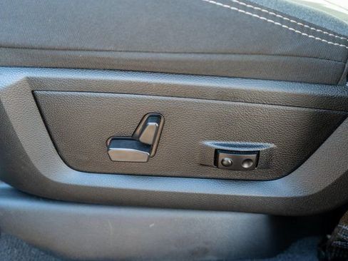 Used 2024 RAM 3500 Big Horn w/ Night Edition image 19