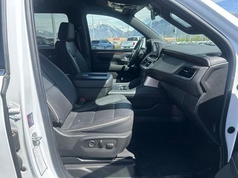 Certified 2023 Chevrolet Suburban Premier AWD/4WD image 17