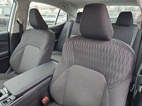 Used 2025 Toyota Camry LE image 14