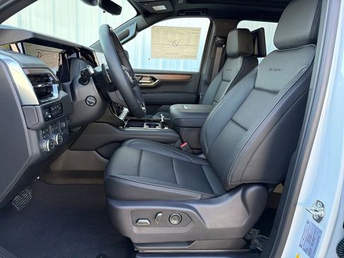 New 2026 GMC Yukon XL Denali w/ Denali Reserve Package AWD/4WD image 23