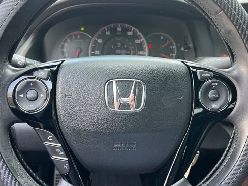 Used 2017 Honda Accord Sport image 23