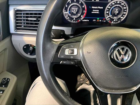 Used 2019 Volkswagen Atlas SEL AWD/4WD image 19