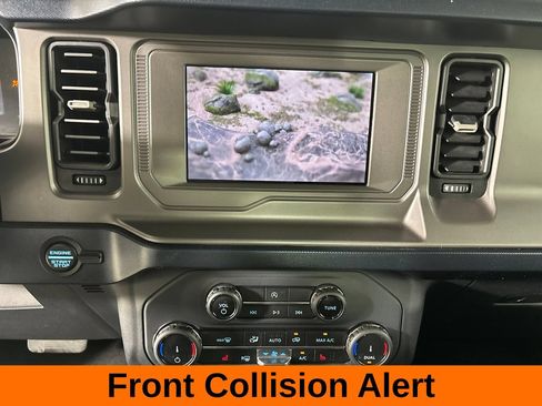 Used 2022 Ford Bronco Outer Banks AWD/4WD image 17