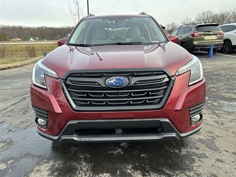 Used 2023 Subaru Forester Premium w/ Popular Package #3 image 4