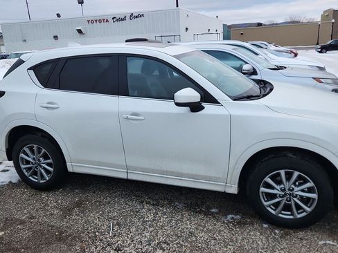 Used 2025 MAZDA CX-5 AWD 2.5 S w/ Preferred Package image 3