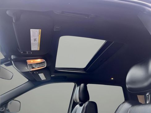 Used 2021 Jeep Grand Cherokee Limited image 14